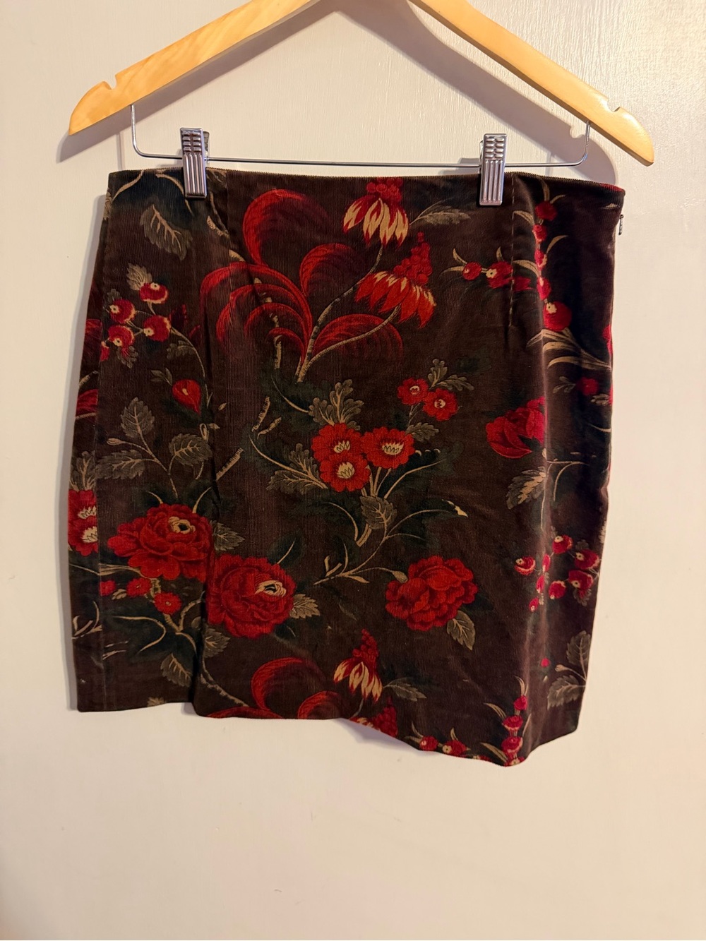 Ann Taylor Brown Floral Corduroy Mini Skirt Size 10 - Picture 3 of 10